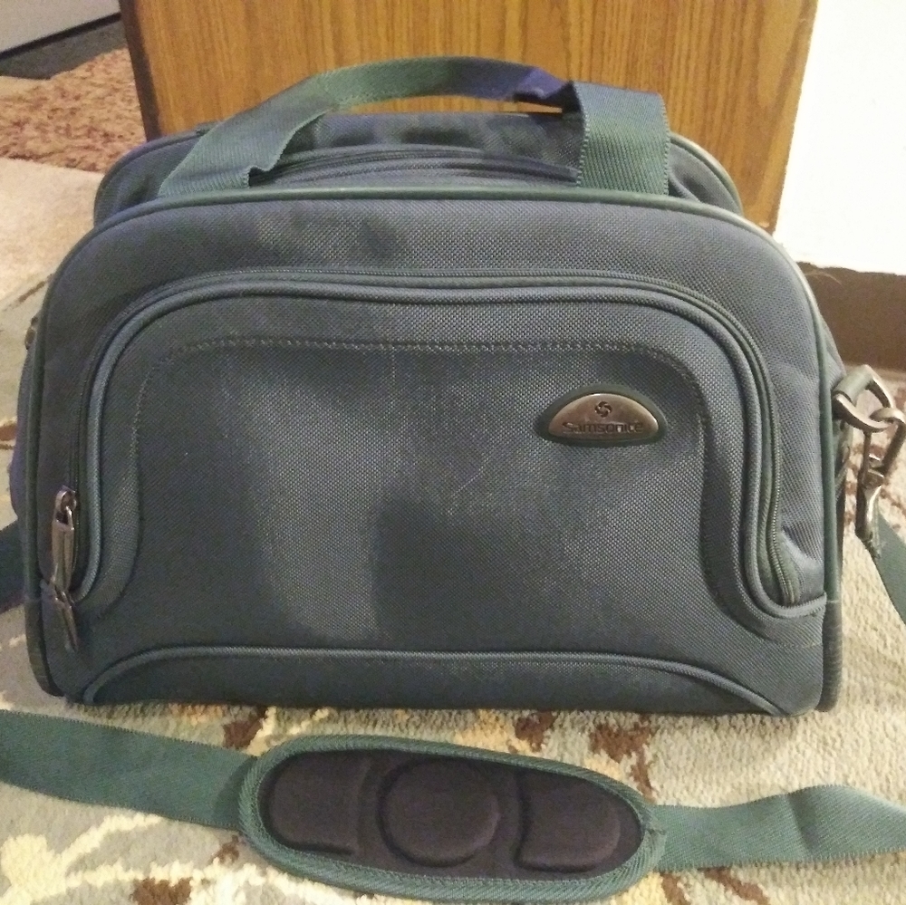 Samsonite Travel or Gym Bag 16"x8"x12"